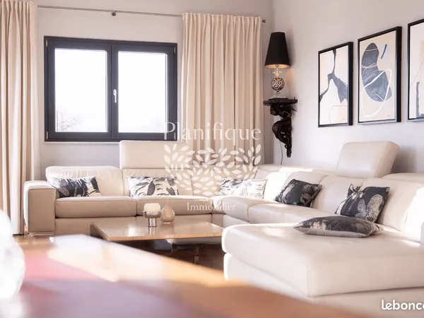 Maison 6 pièces 182 m² 