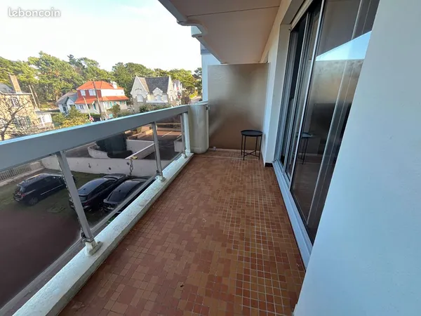 Studio 1 pièce 23 m² 