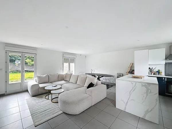 Maison 5 pièces 93 m² 