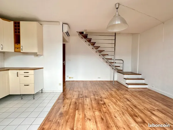 T3 DUPLEX 57 m2 AVEC VUE 