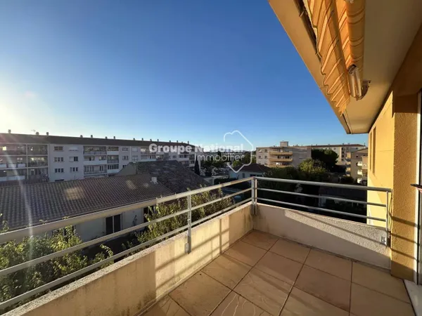 Studio 1 pièce 29 m² 