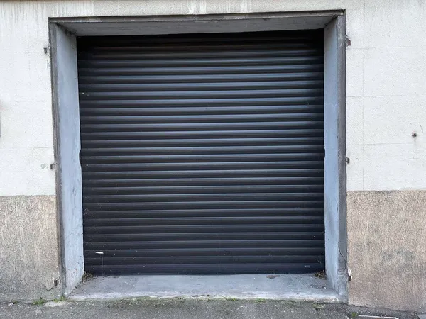 Parking 100 m² 