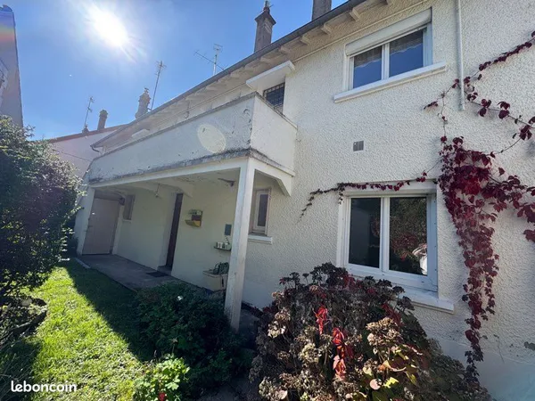 T4 rénové 80 m² - garage, jardin, cuisine équipée - Vierzon centre 