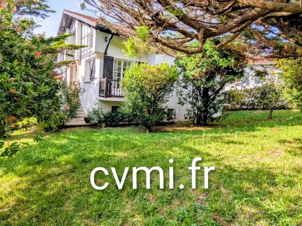 vente maison - 11 pièce(s) 