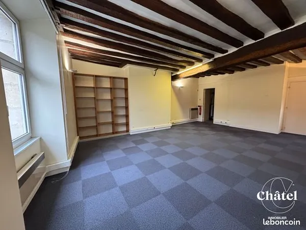 Bureaux 86 m² 