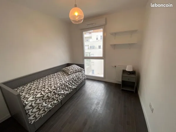 Chambre 1 pièce 23 m² 