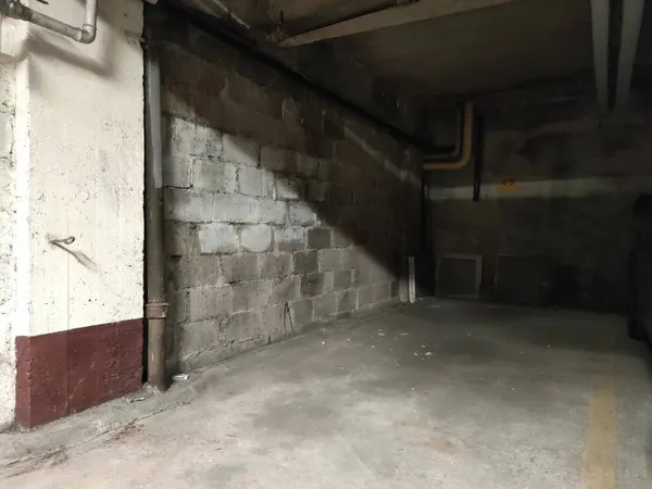 Parking - Garage Location Saint-Germain-en-Laye   110€