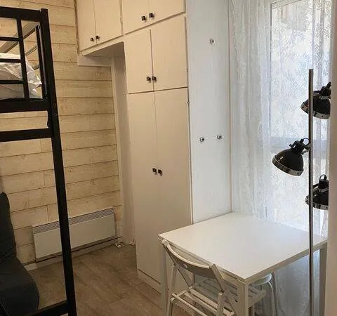 Studio 1 pièce 18 m² 
