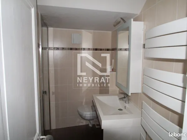 Studio 1 pièce 19 m² 