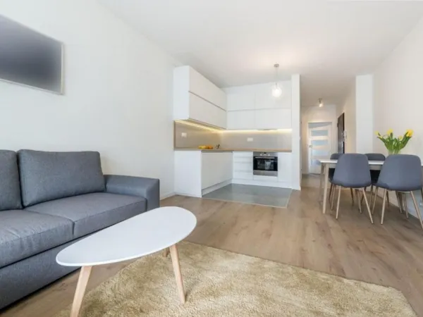 4 PIÈCES de 106m² + EXT(S) DE 79m² + PKG(s) 