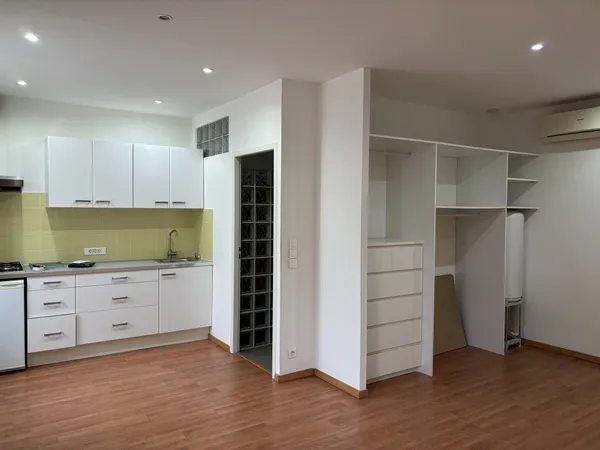 Splendide studio vide de 35m2 proche du centre-ville d'Aubag 