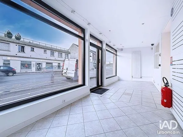 Bureaux 67 m² 