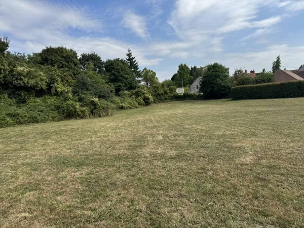 Terrain constructible 327 m² 