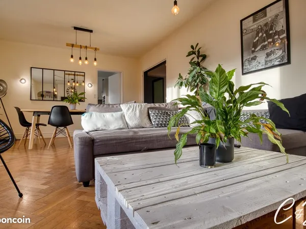 Maison 6 pièces 181 m² 