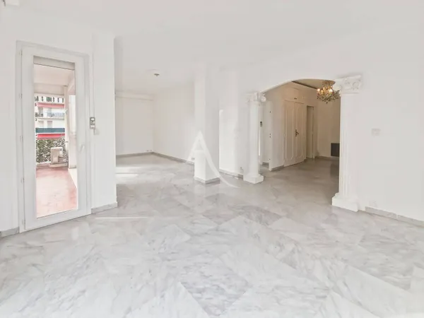 Appartement 3 pièces 77 m² 