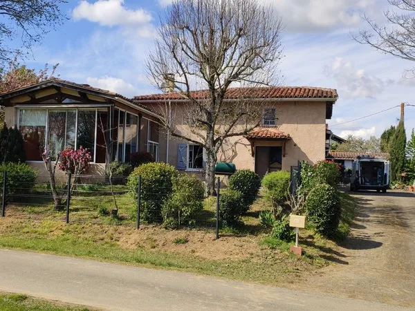 Charmante maison de campagne (160 m²) et son studio (23 m²) 