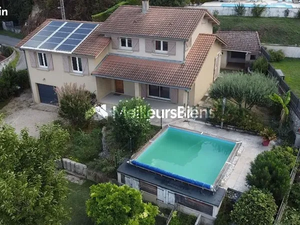 Maison 6 pièces 139 m² 