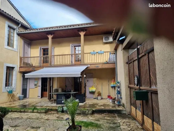 Maison 8 pièces 146 m² 