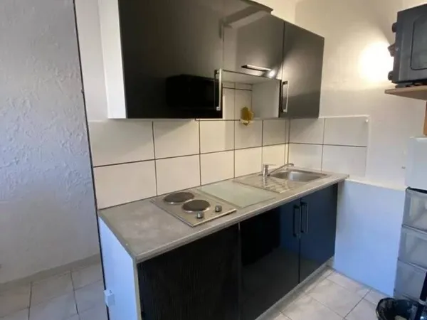 Studio 1 pièce 21 m² 