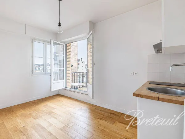 Appartement 1 pièce 14 m² 