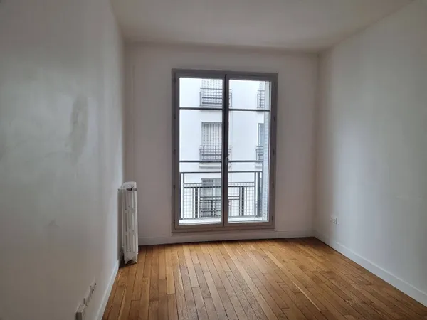 Studio 1 pièce 27 m² 