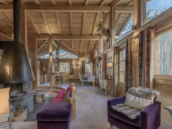 BARNES CHAMONIX - EXCLUSIVITE - CHALET - 4 CHAMBRES & 1 DORTOIR 