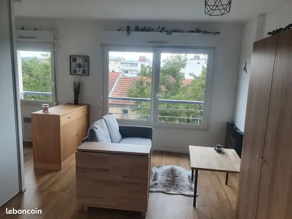 Appartement lumineux à quelques minutes à pied du centre ville tout confort 