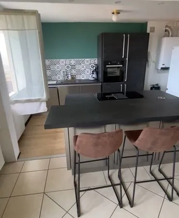 Nevers - Superbe T4 rénové 87 m² | Balcon | Garage | Meublé flexible 