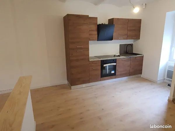 Bel appartement rénové 74m2, 3 pièces 