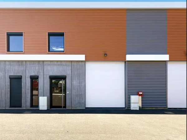 Local d'activité 3 pièces 203 m² 