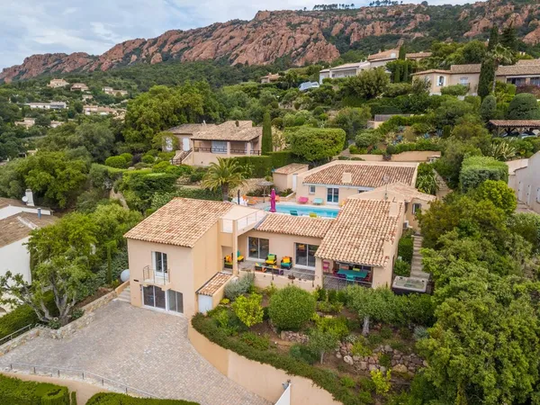 Maison de luxe 8 pièces 213 m² 