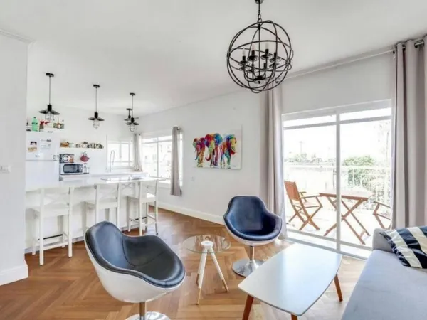 5 PIÈCES de 117.9m² orienté Ouest | PARKING(s) 