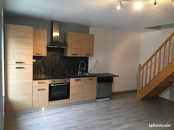 F2 bis 60m2 plein centre Frouard 