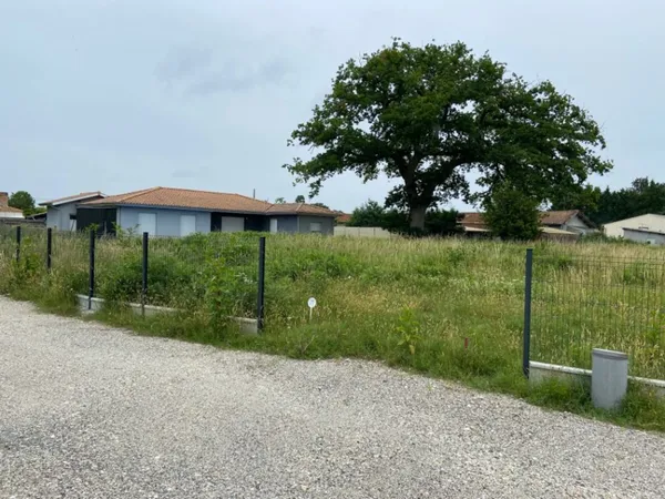 Terrain 554 m² 
