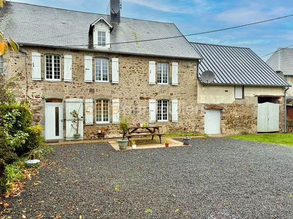 Charmante maison en pierre - MONTPINCHON 