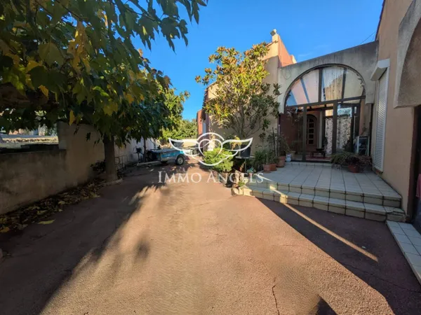 Villa 7 pièces 253 m² 