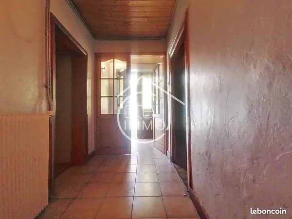 Maison 8 pièces 257 m² 