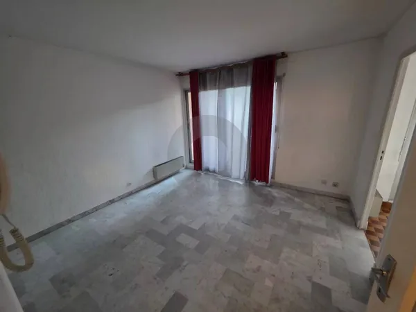 Studio 1 pièce 29 m² 