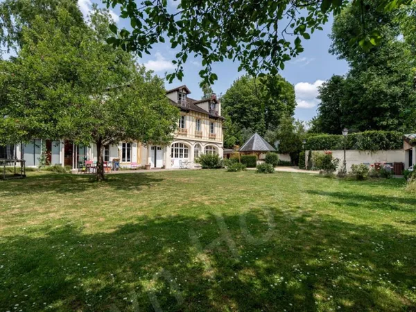 Belle propriété Division Théry - 5 chambres 