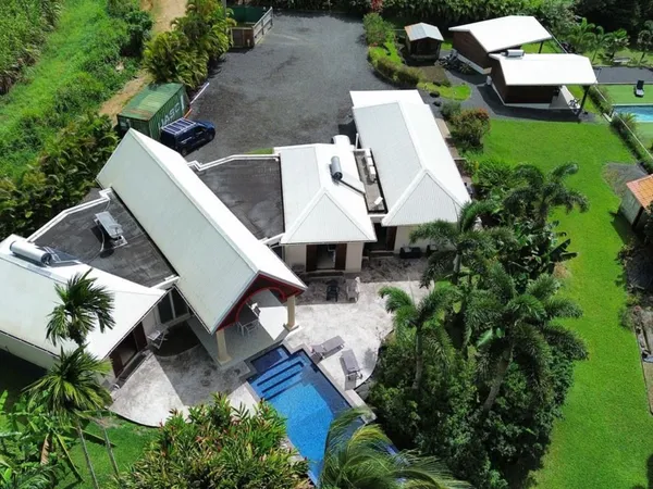 Maison 7 pièces 280 m² 