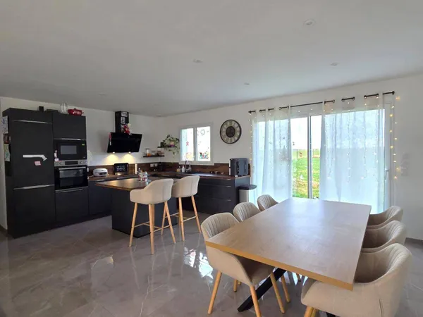 Maison de plain-pied 4 pièces 95 m² 