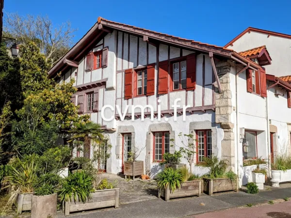 vente maison - 8 pièce(s) 