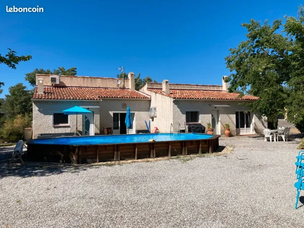 Villa 6 pièces à louer 