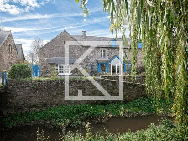 Maison 21 pièces 694 m² 