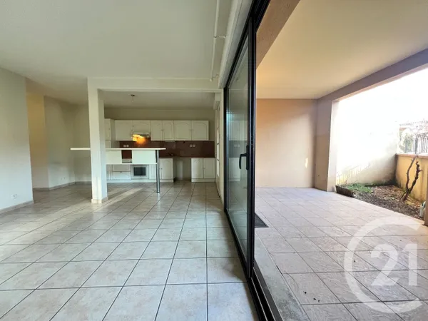 Appartement 3 pièces 77 m² 