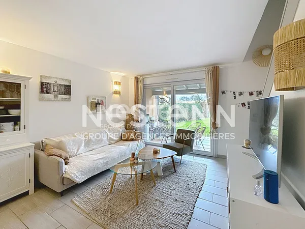 Maison type 4 avec jardin privatif et piscines ? résidence au sud d'Arles 