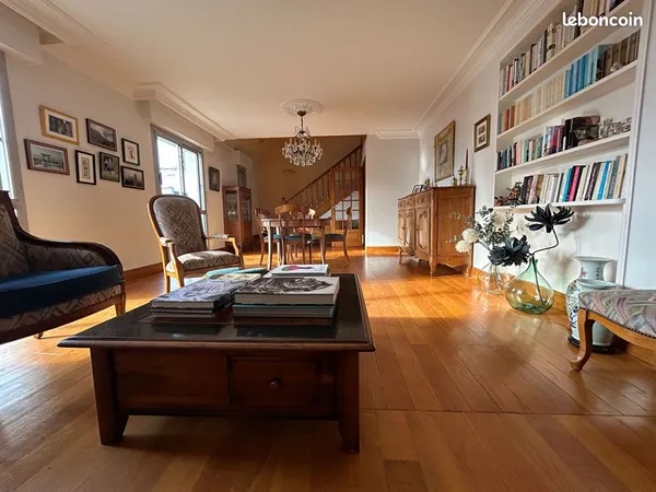 Maison 6 pièces 143 m² 