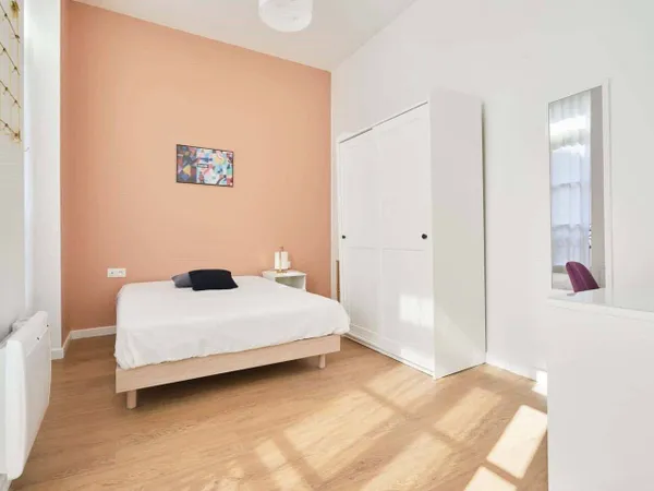 Studio 1 pièce 15 m² 