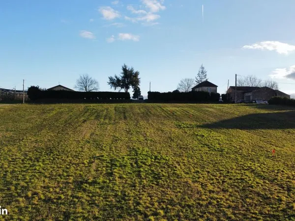 Terrain 1 124 m² Brax 