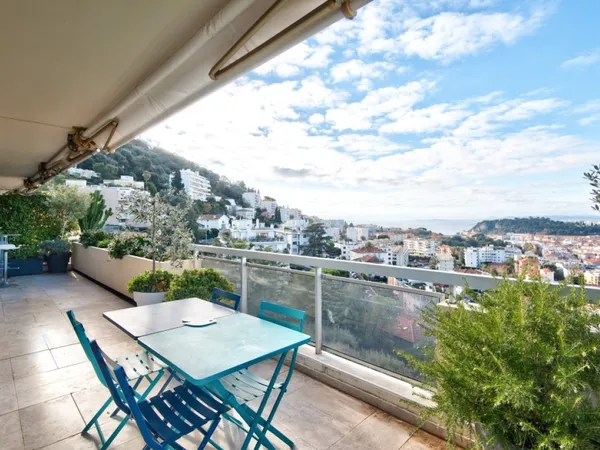 NICE MONT BORON - APPARTEMENT 4 PIECES DE 102M² A VENDRE - RESIDENCE AVEC PISCINE - DERNIER ETAGE - 